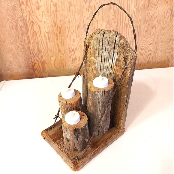 Authentic Albertan Barn Wood & Barbed Wire Candle Holder - Picture 5 of 8